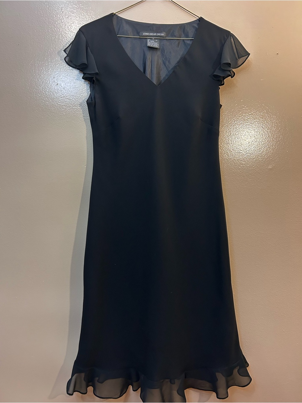 Jones Wear Black V-Neck Midi Dress with Ruffle Hem